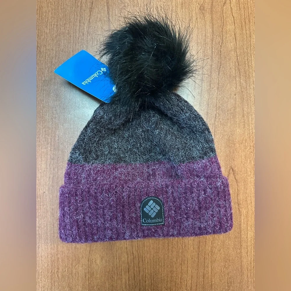 Columbia Maroon and brown Knit Hat Pom Pom Beanie - OS